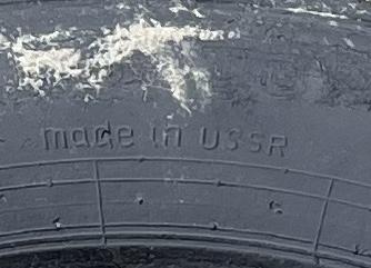 Closeup of the tire, "made in USSR" clearly readable.
